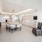 Charming Oasis With Terrace 4 Bd- 8P - Cannes