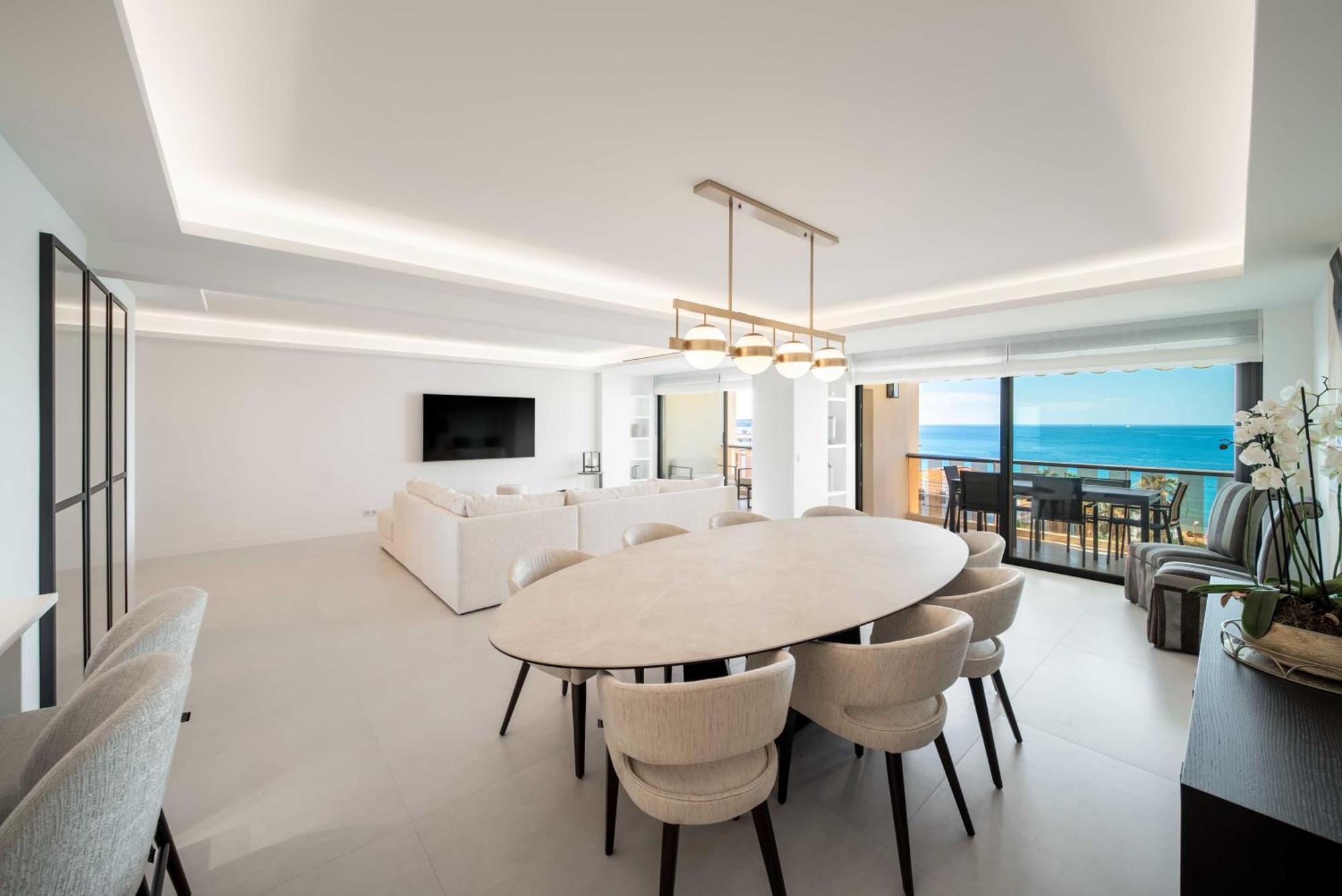 Charming Oasis With Terrace 4 Bd- 8p - * Cannes
