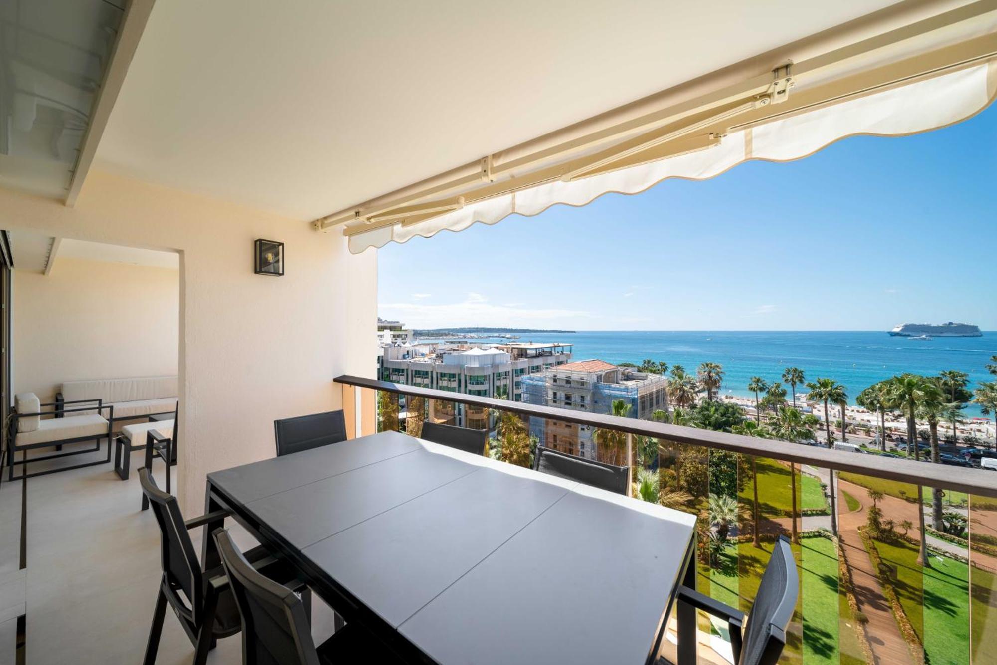 Charming Oasis With Terrace 4 Bd- 8p - * Cannes